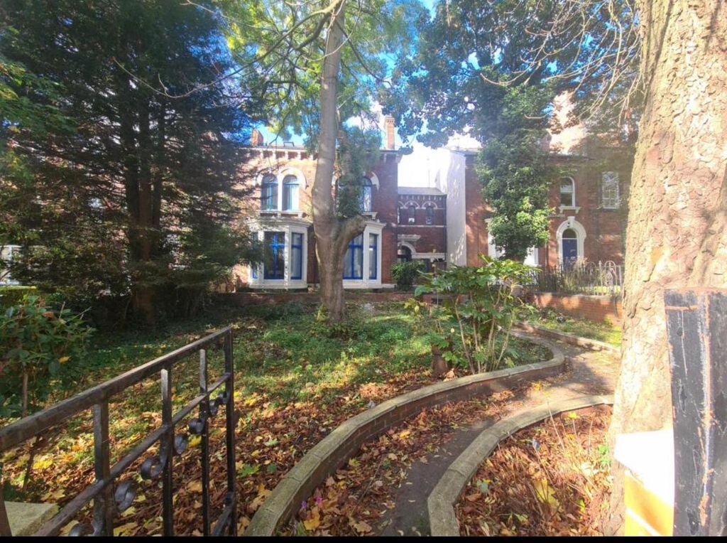 Property photo 2 of 13