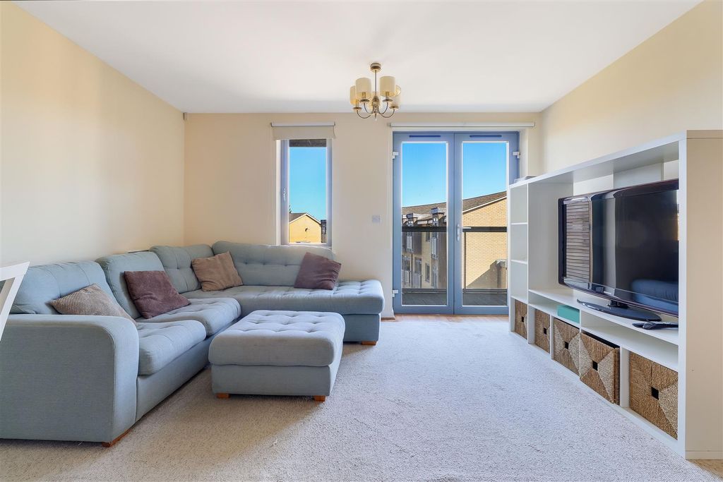 Property photo 2 of 17 Img (2).Jpg