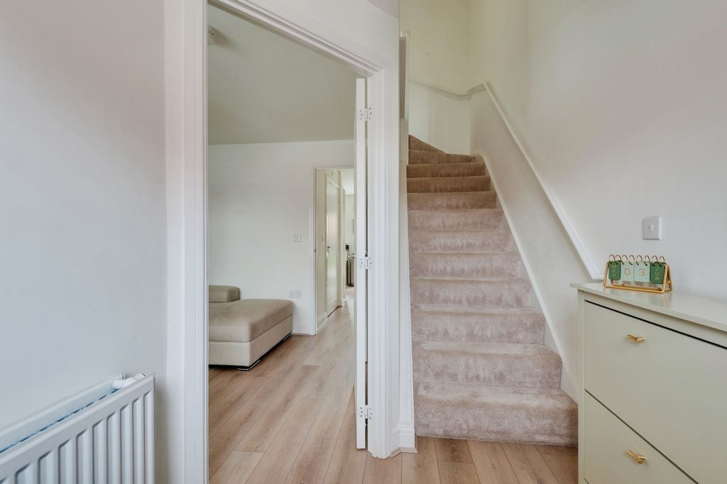 Property photo 2 of 29 Pbox-Img.Jpg