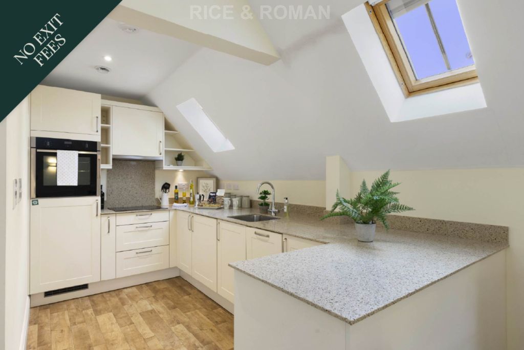 Property photo 3 of 23