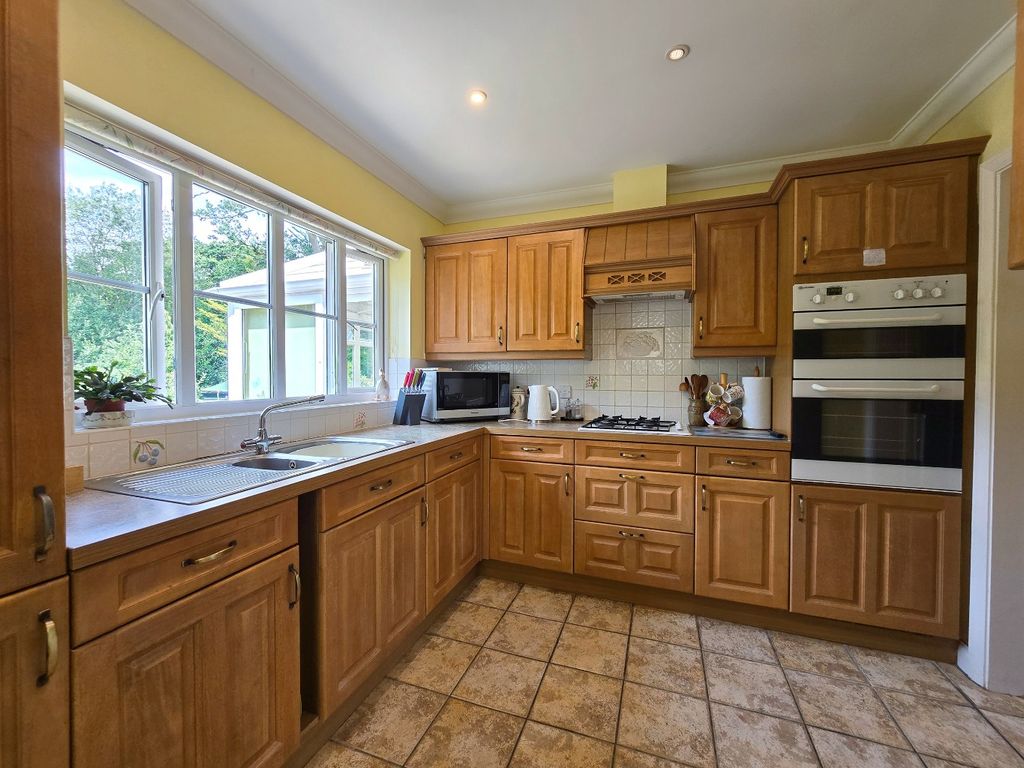 Property photo 3 of 17 5294012