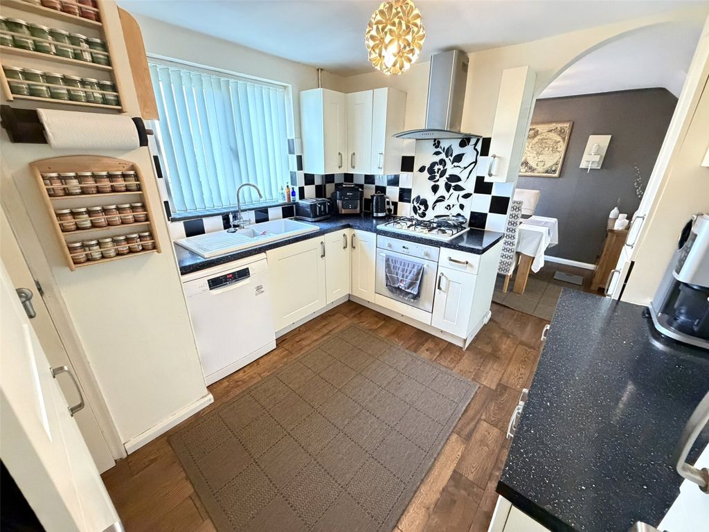 Property photo 2 of 21 Picture No. 07