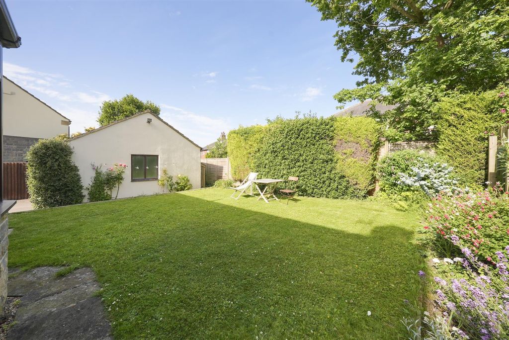 Property photo 2 of 23 Rear Garden