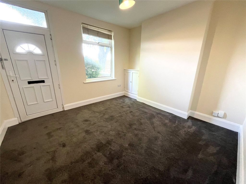 Property photo 2 of 13 Picture No. 19