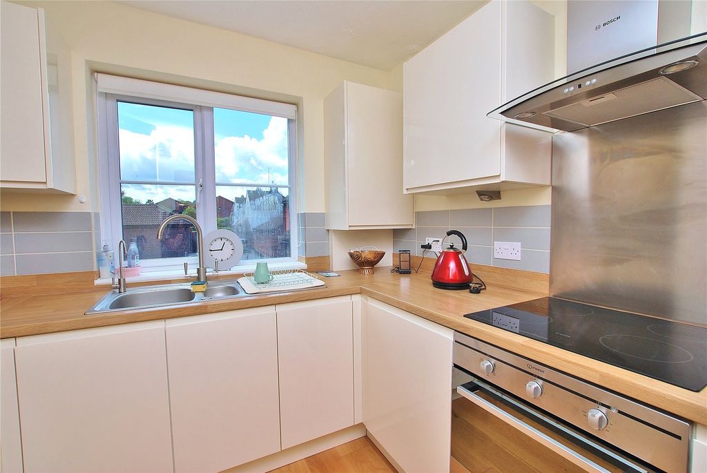 Property photo 2 of 11 Picture No. 06
