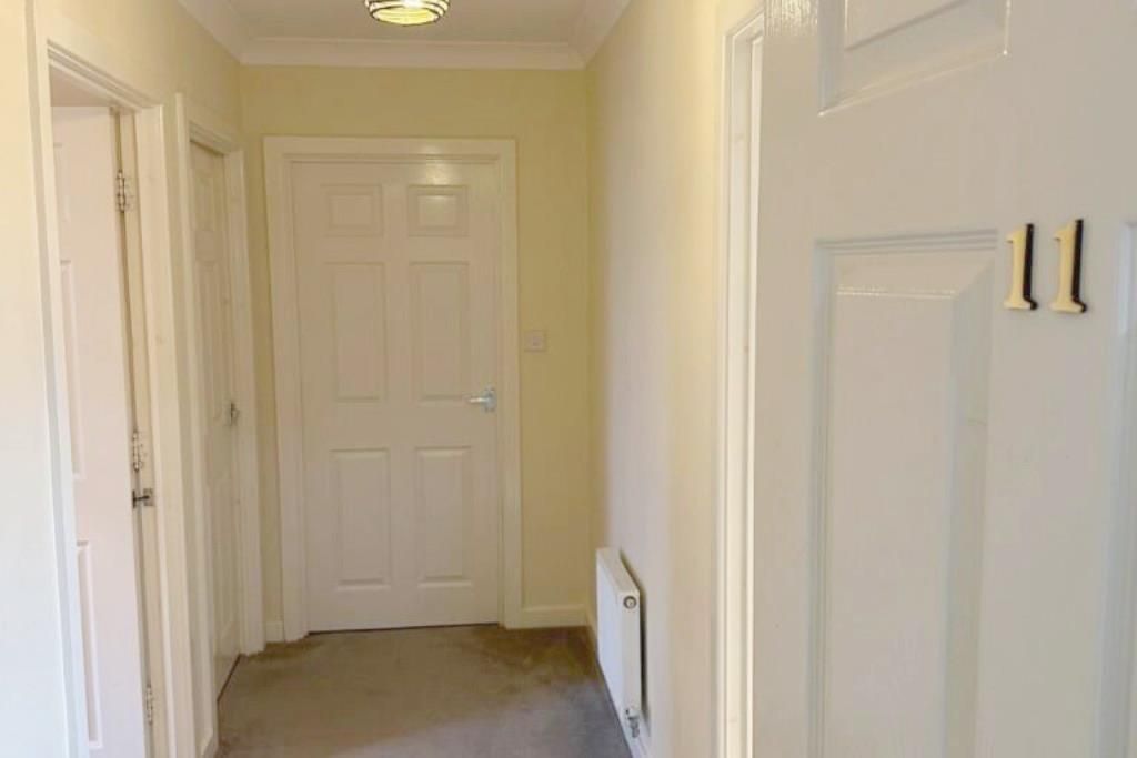 Property photo 3 of 10 Hallway