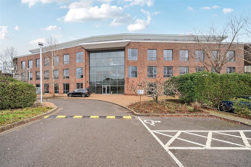 Property photo 1 of 22 1396527-2-6964Cb3B17d5F.Jpg