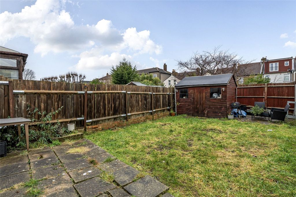 Property photo 3 of 22 Picture No. 26