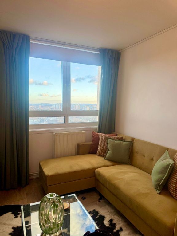 Property photo 3 of 12 Photo 3