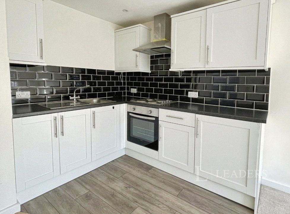 Property photo 2 of 9 Picture No. 27