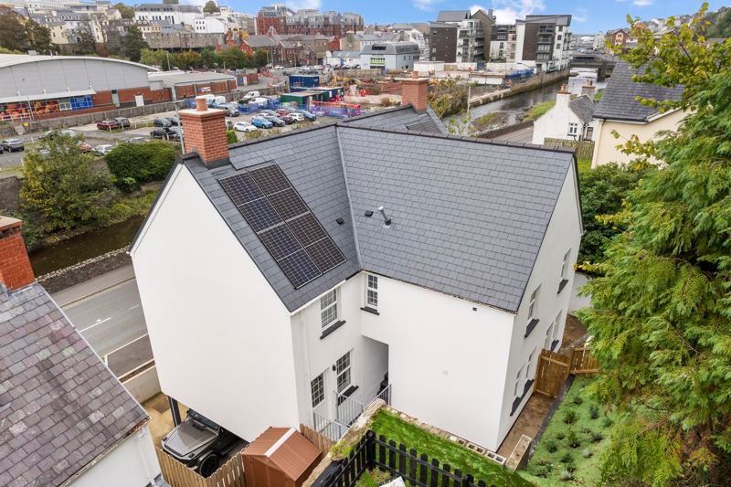 Property photo 3 of 26 2 Kingfisher View