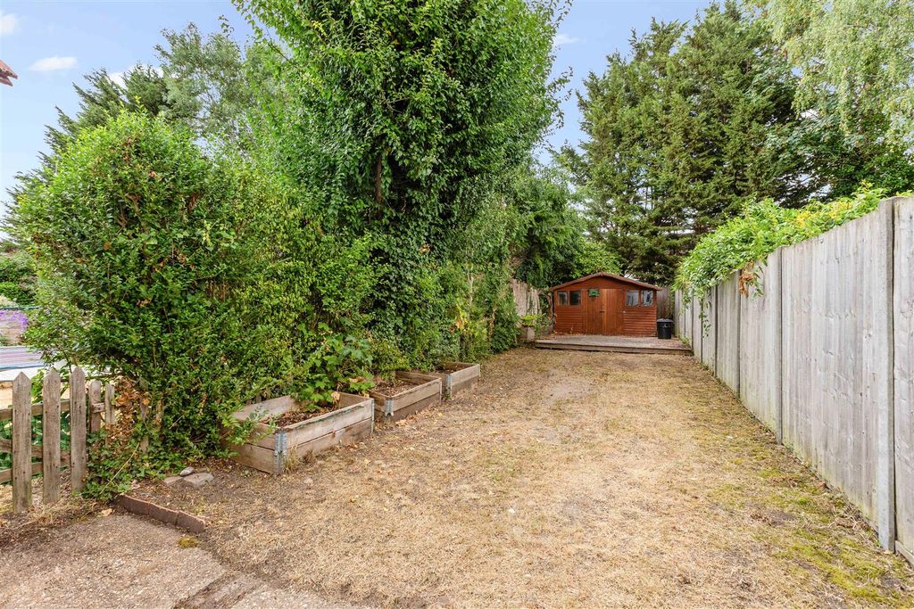Property photo 3 of 23 Garden
