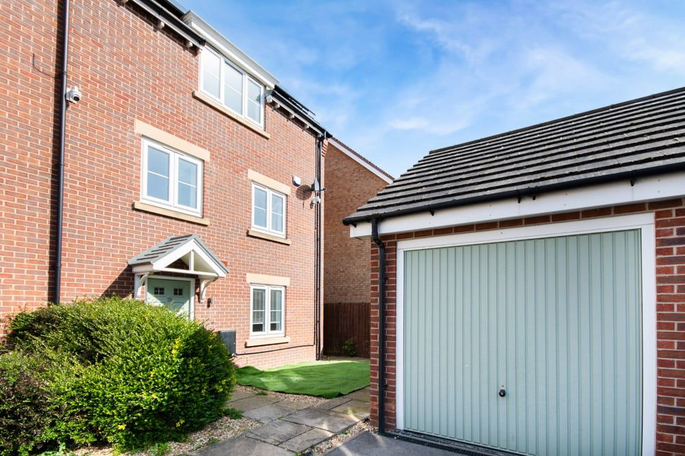 Property photo 1 of 14