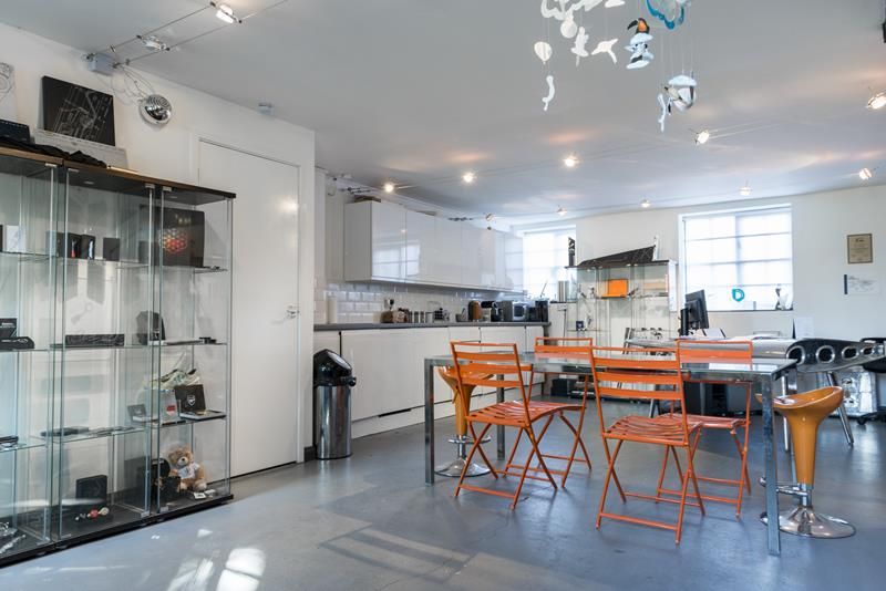 Property photo 3 of 11 Photo 6