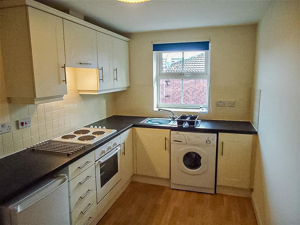 Property photo 3 of 4 Dining Kitchen