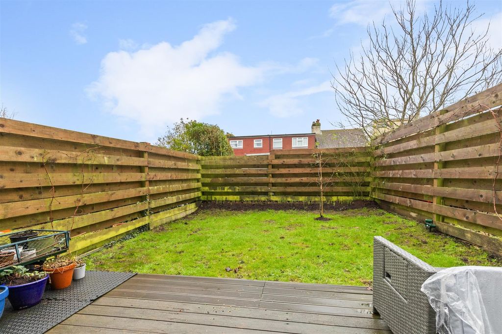 Property photo 2 of 9 Bevendean Road-4.Jpg