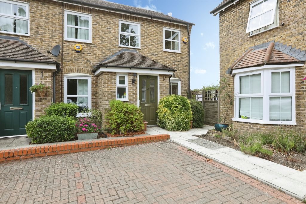 Property photo 1 of 13