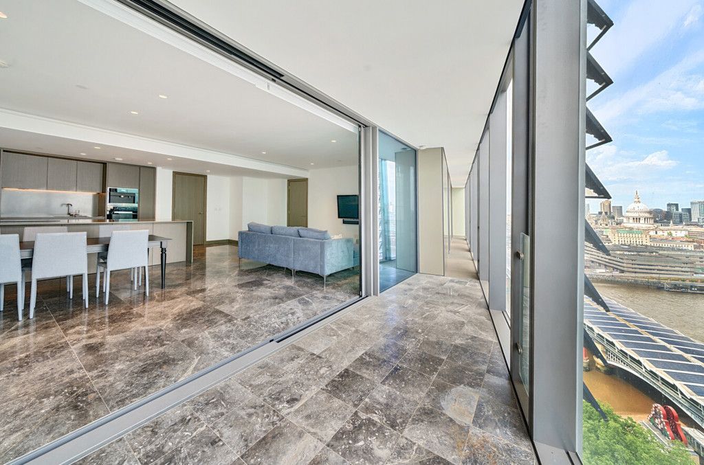 Property photo 1 of 21 Reception Room