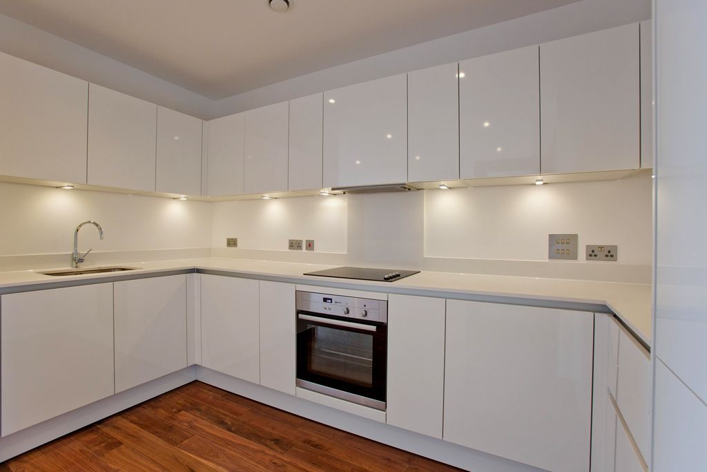 Property photo 1 of 12 Kitchen