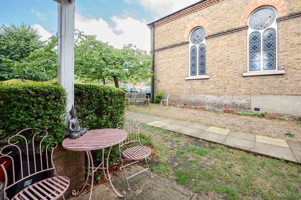 Property photo 3 of 9