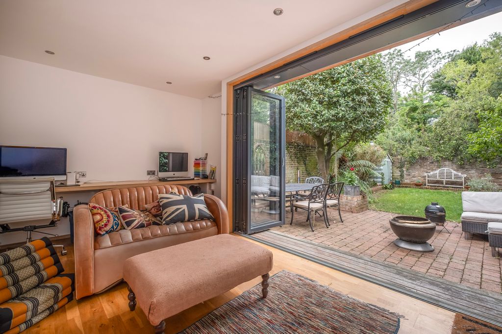 Additional image 8 of 3 bed flat for saleKings Road, Richmond TW10