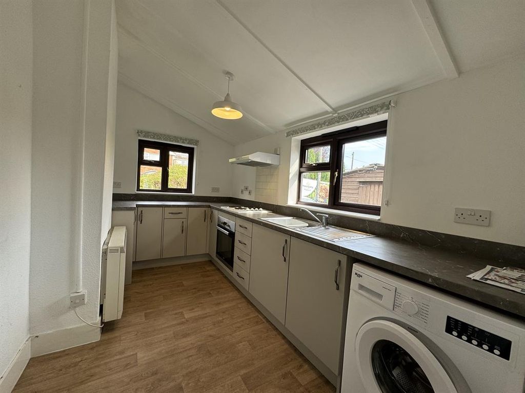 Property photo 2 of 13 Photo 15