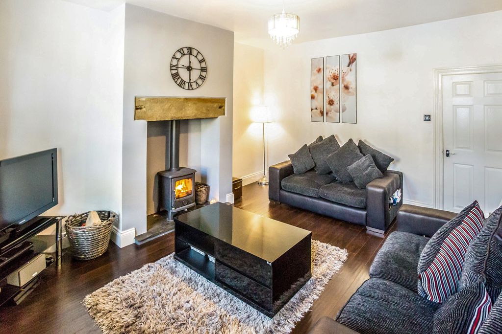 Property photo 1 of 13 Image