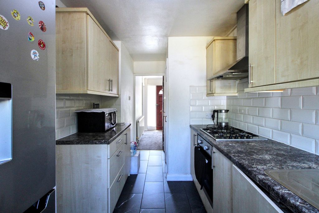 Property photo 3 of 14