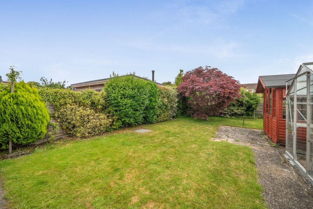 Property photo 2 of 16