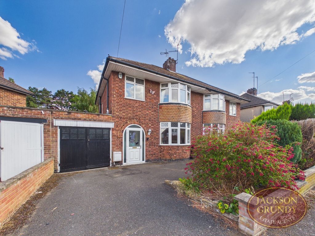 Property photo 1 of 15 Charnwood Avenue