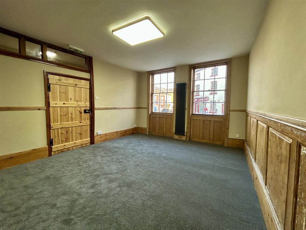 Property photo 3 of 21 1