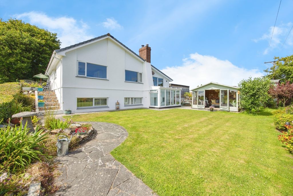 Property photo 1 of 17 Photo