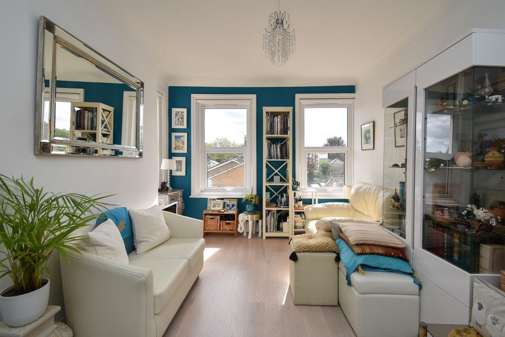 Property photo 1 of 12 Living Space