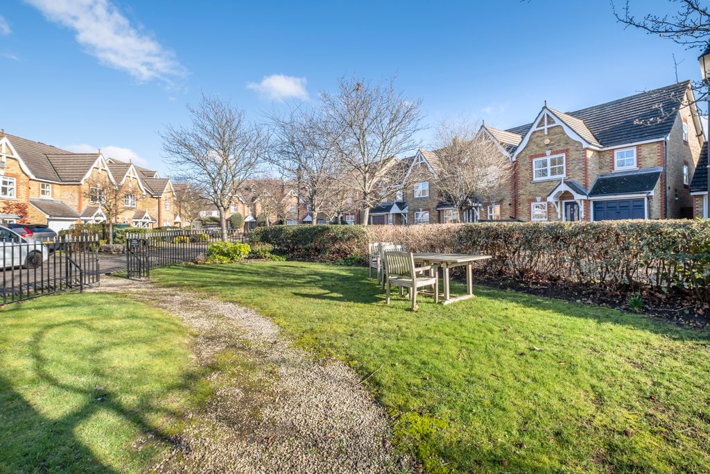 Property photo 2 of 12