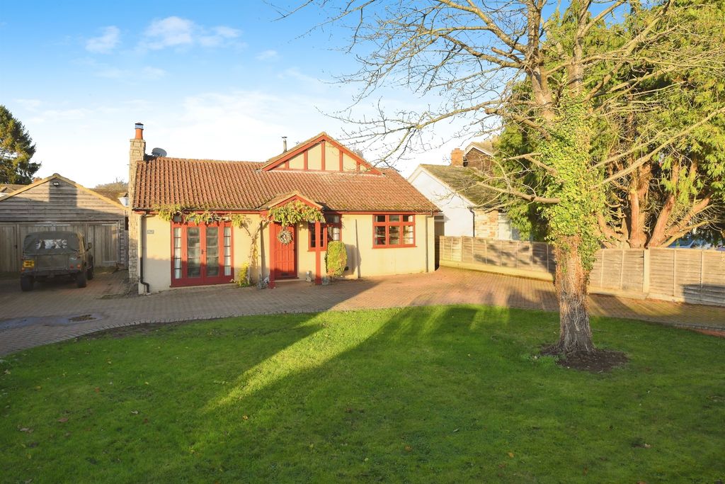 Property photo 1 of 28