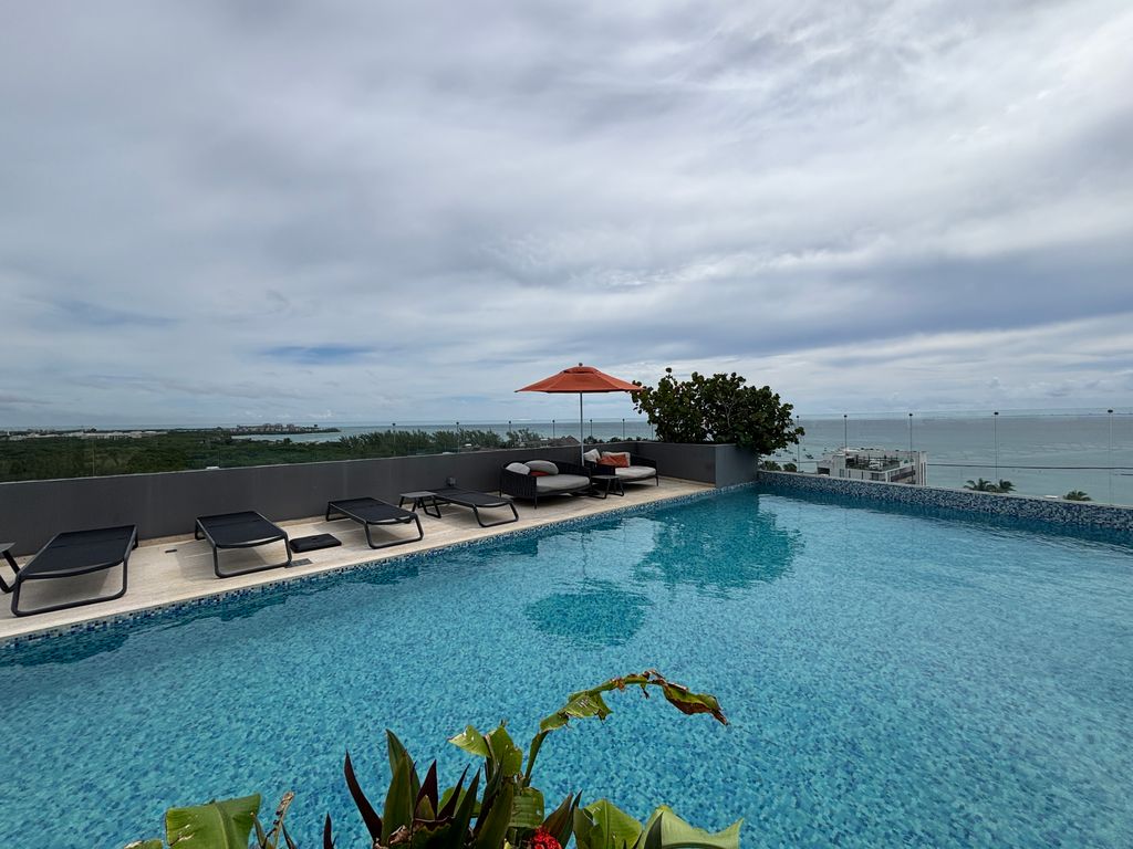 Property photo 1 of 43