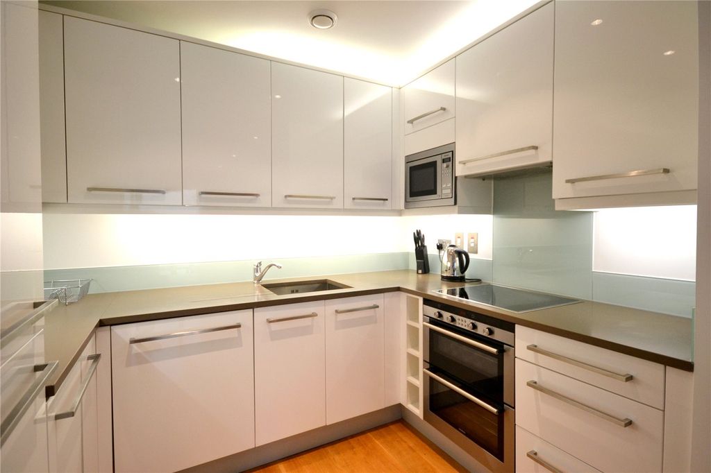 Property photo 2 of 9