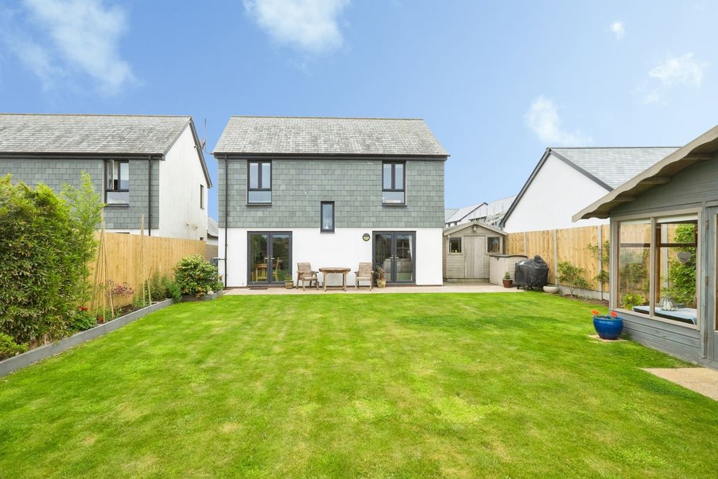 Property photo 3 of 18 Pbox-Img.Jpg