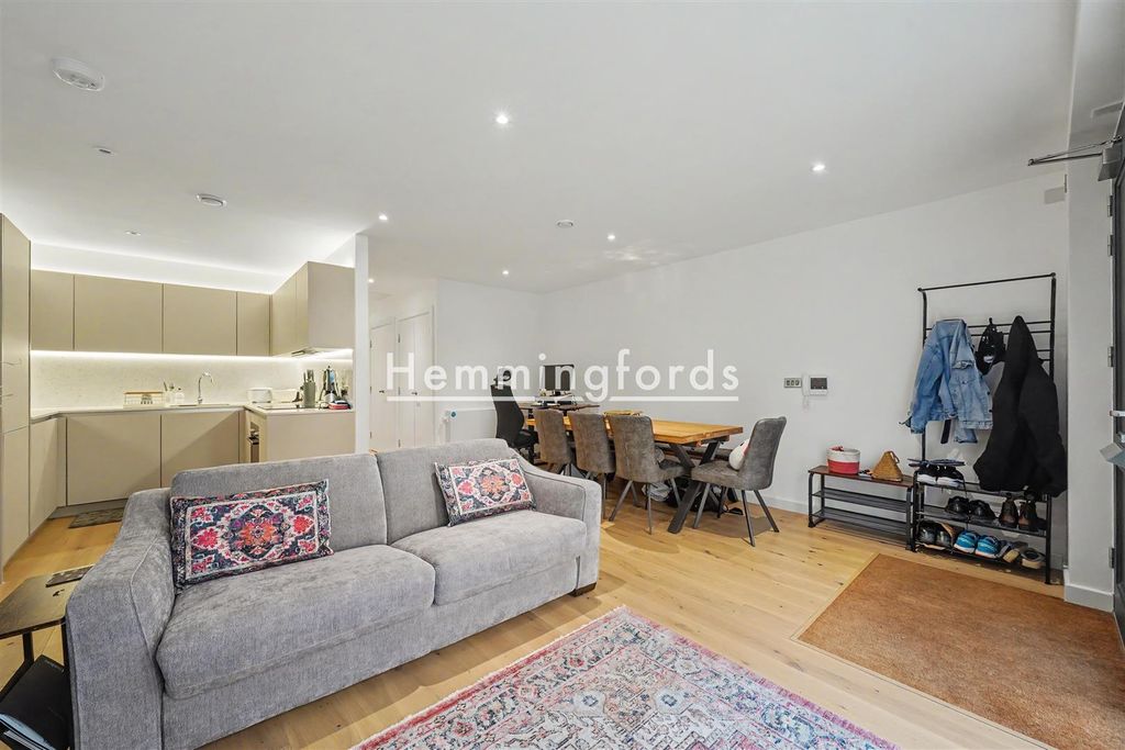 Property photo 1 of 13 Franck House Ec1V-6.Jpg