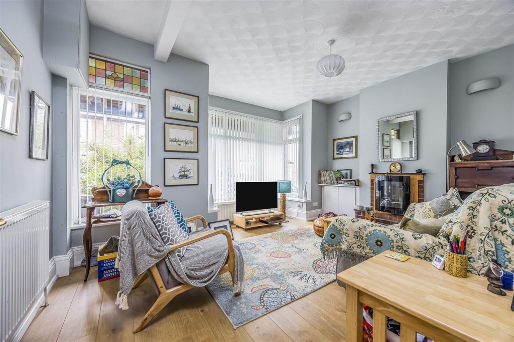 Property photo 2 of 17 9 Victoria Road, Emsworth-Porticomarketing-Nexa-16