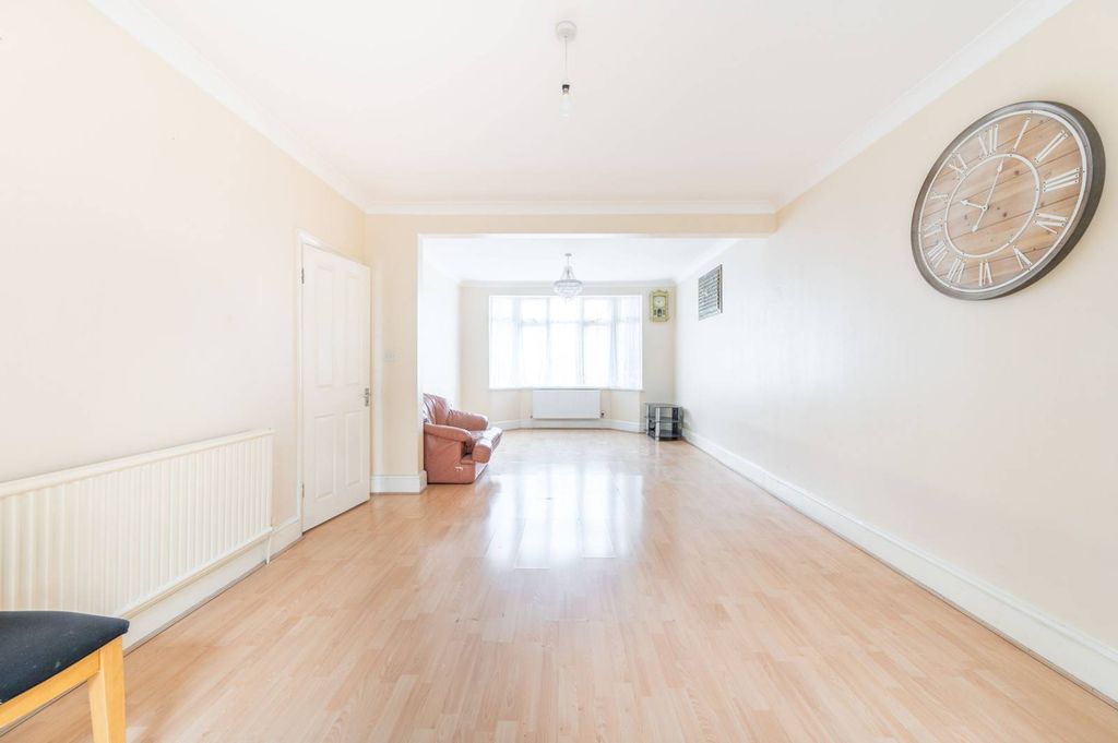 Property photo 1 of 23