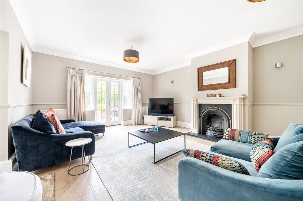 Property photo 2 of 23 Picture No. 10