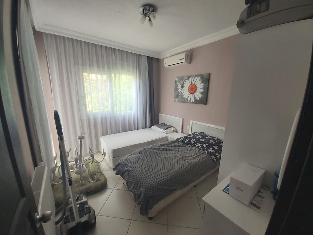 Property photo 2 of 36