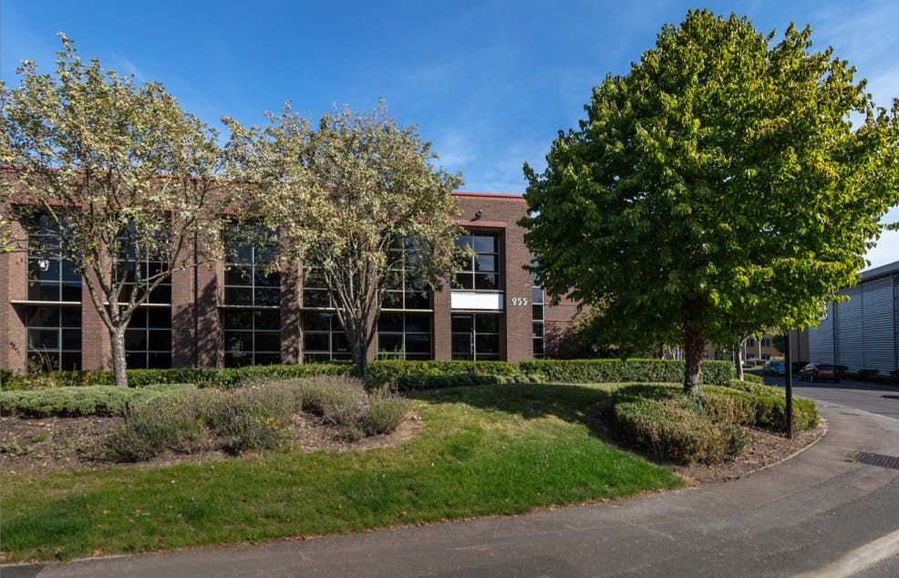 Property photo 1 of 2 955 Yeovil Road