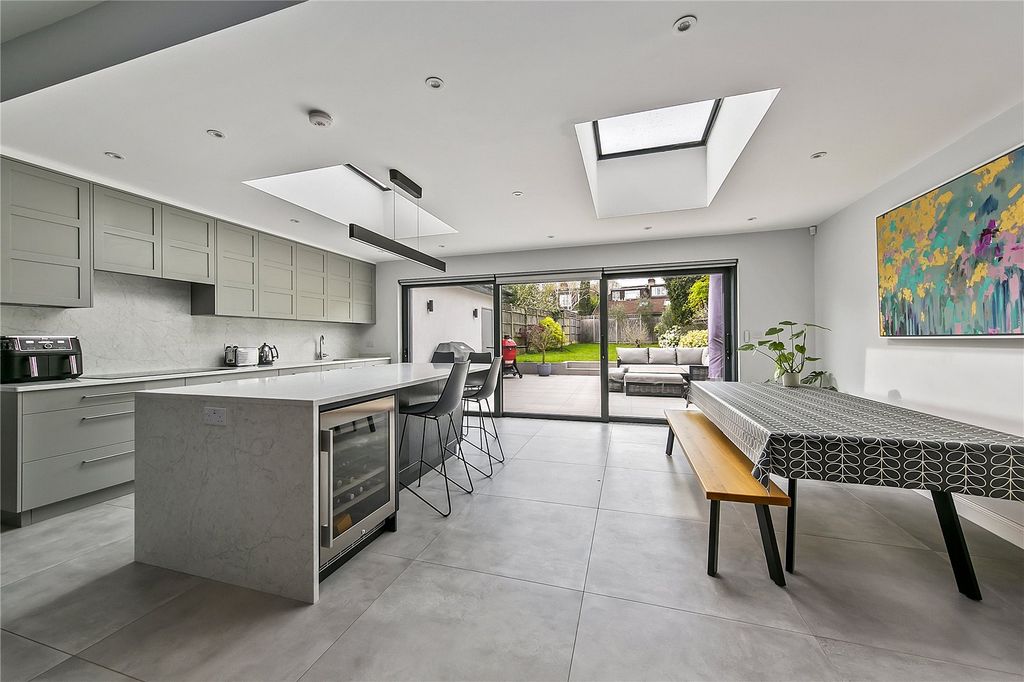 Property photo 3 of 16 Picture No. 08