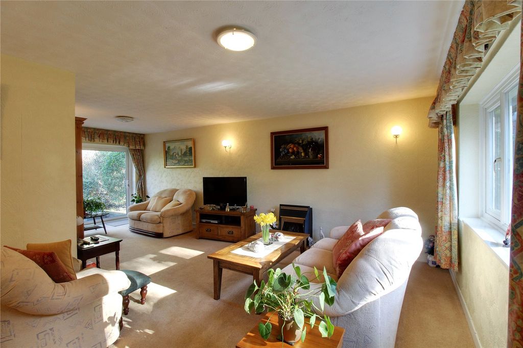 Property photo 3 of 16 Picture No. 09