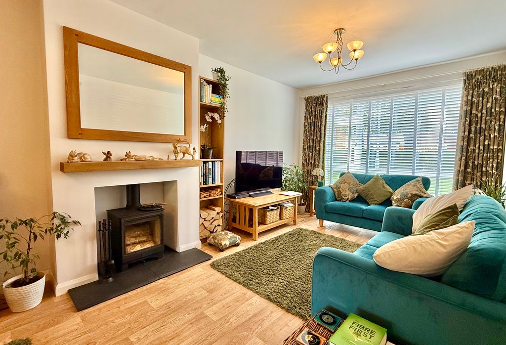 Property photo 2 of 26
