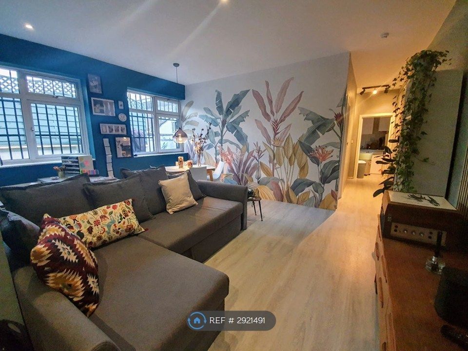 Property photo 2 of 16 Living Room