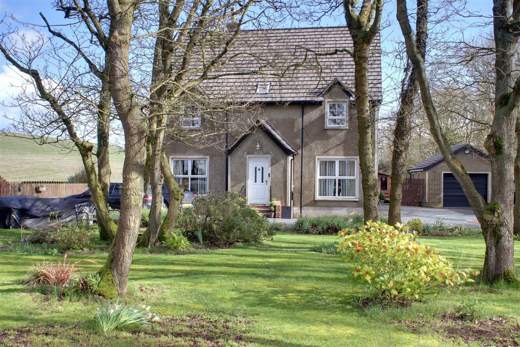 Property photo 1 of 32 Entrance