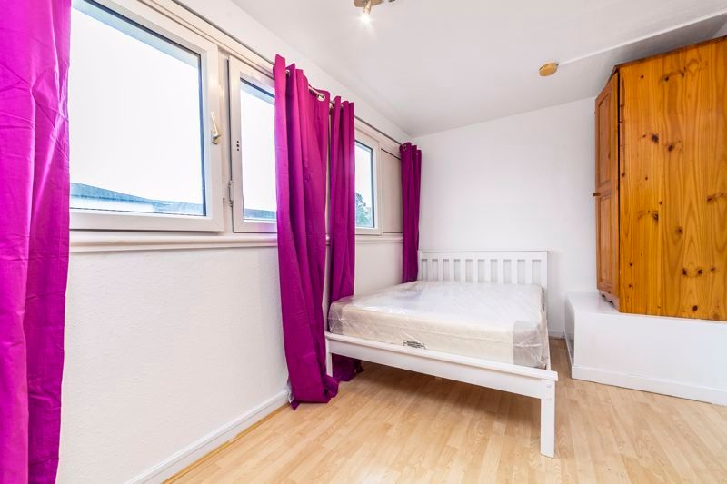 Property photo 2 of 5 Photo 2